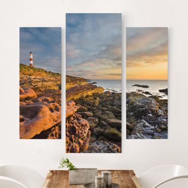 Stampa su tela 3 parti - Tarbat Ness Lighthouse And Sunset On The Sea - Trittico da galleria