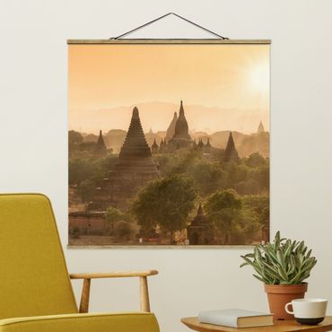 Foto su tessuto da parete con bastone - Tramonto su Bagan - Quadrato 1:1