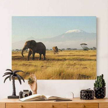 Quadro su tela naturale - Elefanti davanti al Kilimangiaro in Kenya - Formato orizzontale 4:3