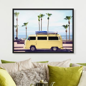 Poster con cornice - Furgone giallo di surfisti