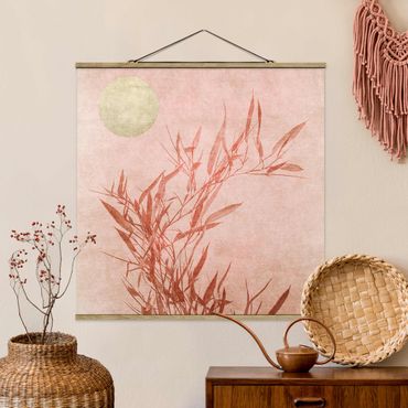 Foto su tessuto da parete con bastone - Sole dorato con bambù rosa - Quadrato 1:1