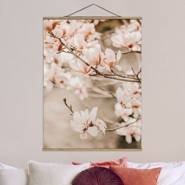Foto su tessuto da parete con bastone - Ramo di magnolia in stile vintage - Verticale 3:4