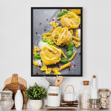Poster con cornice - Mix di pasta con basilico