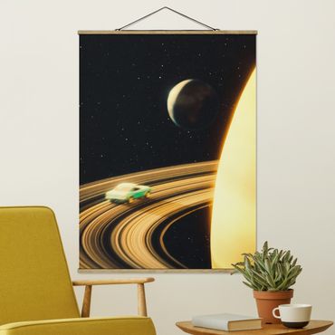Foto su tessuto da parete con bastone - Collage retrò - Saturn Highway - Formato verticale 3:4