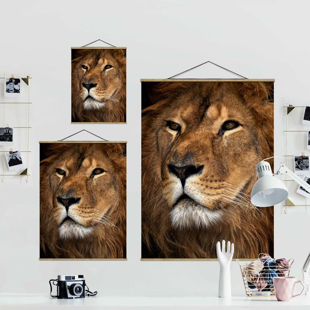 Foto su tessuto da parete con bastone - Lions sguardo - Verticale 4:3
