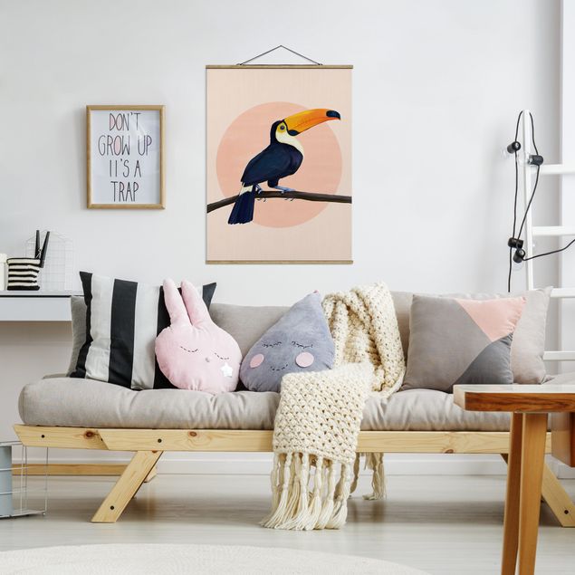 Foto su tessuto da parete con bastone - Laura Graves - Illustrazione Uccello Toucan pastello pittura - Verticale 4:3