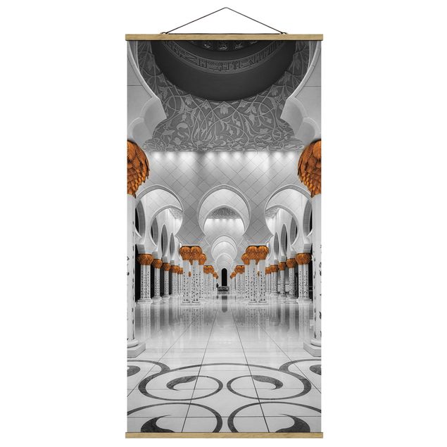 Quadro su tessuto con stecche per poster - Nella moschea - Verticale 2:1