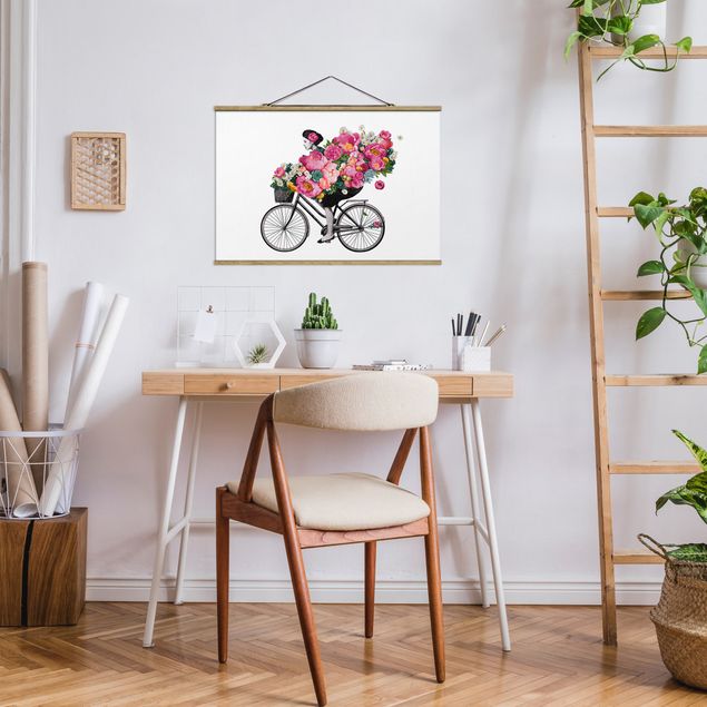 Foto su tessuto da parete con bastone - Laura Graves - Illustrazione Donna in bicicletta Collage fiori variopinti - Orizzontale 2:3