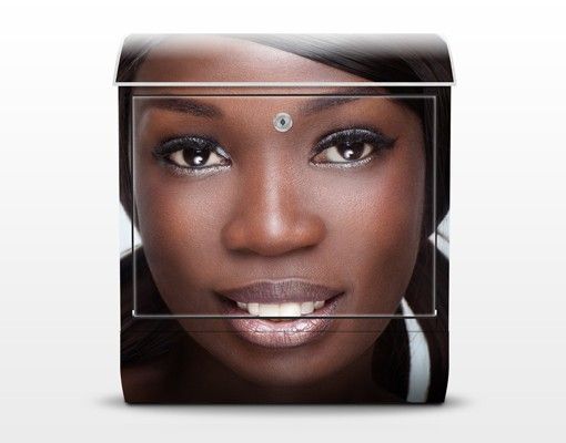 Cassetta postale Black Beauty Close Up 39x46x13cm