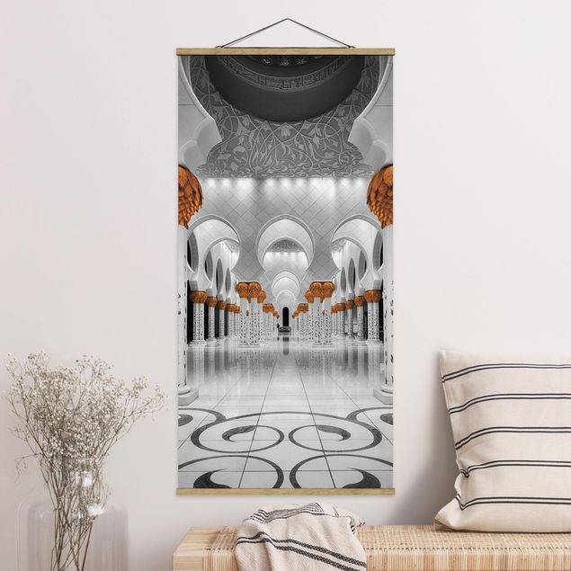 Quadro su tessuto con stecche per poster - Nella moschea - Verticale 2:1