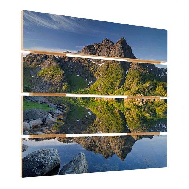 Stampa su legno - Riflessione della montagna Paesaggio Con Acqua In Norvegia - Quadrato 1:1