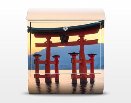 Cassetta postale Torii at Itsukushima 39x46x13cm