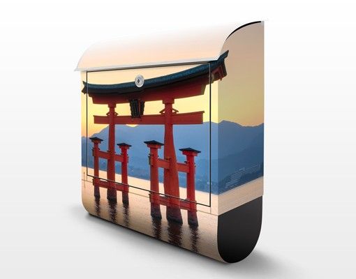 Cassetta postale Torii at Itsukushima 39x46x13cm