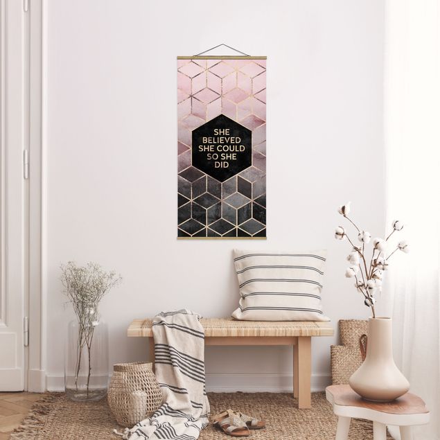 Quadro su tessuto con stecche per poster - Elisabeth Fredriksson - Ha creduto che potesse in oro rosa - Verticale 2:1