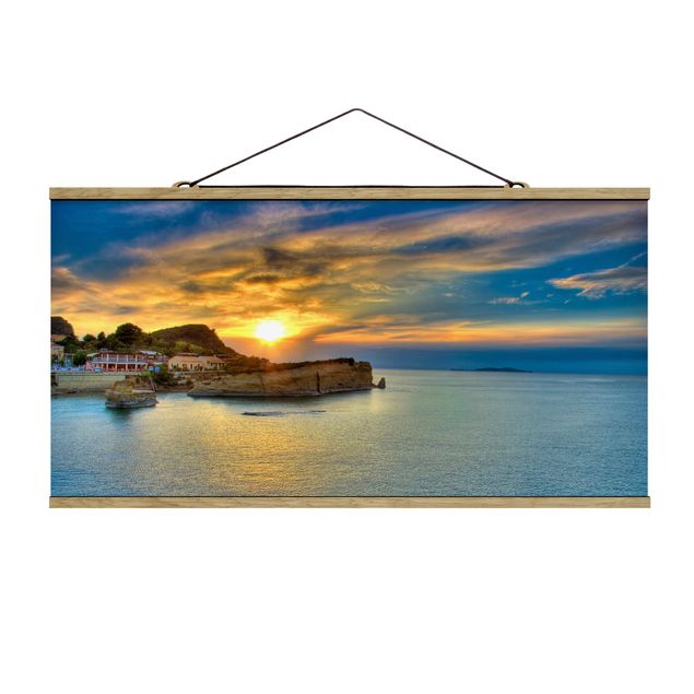 Foto su tessuto da parete con bastone - Sunset Over Corfù - Orizzontale 1:2
