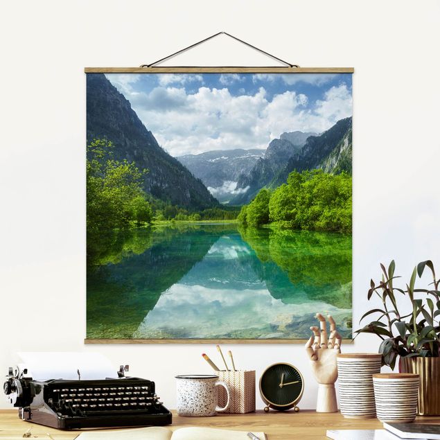 Quadro su tessuto con stecche per poster - Mountain Lake con mirroring - Quadrato 1:1