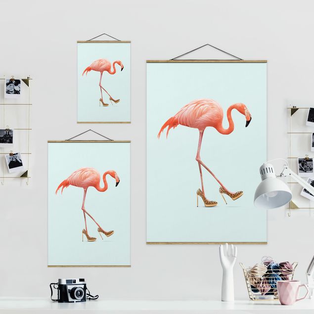 Foto su tessuto da parete con bastone - Flamingo con tacchi alti - Verticale 3:2