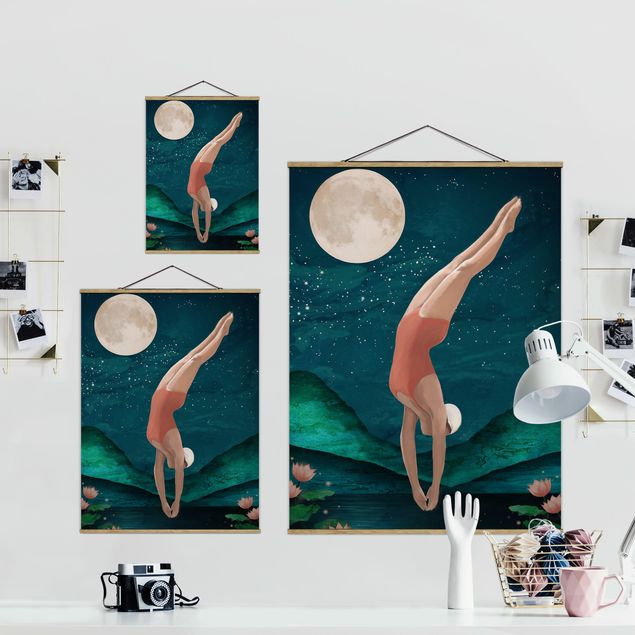 Foto su tessuto da parete con bastone - Laura Graves - Illustrazione Bagnante Donna Luna Pittura - Verticale 4:3
