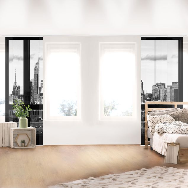 set tende a pannello Finestre con vista sullo Skyline di New York in bianco e nero