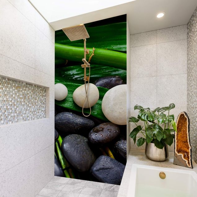 Rivestimenti per doccia verde Bambù verde con pietre zen