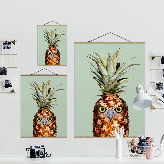 Foto su tessuto da parete con bastone - Ananas con civetta - Verticale 4:3
