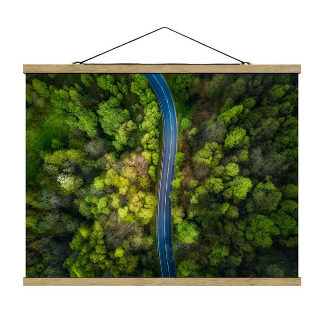 Foto su tessuto da parete con bastone - Veduta aerea - Strada asfaltata In The Forest - Orizzontale 3:4