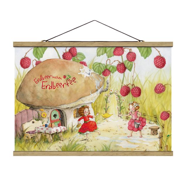 Foto su tessuto da parete con bastone - Strawberry Coniglio Erdbeerfee - Under The Raspberry Bush - Orizzontale 2:3