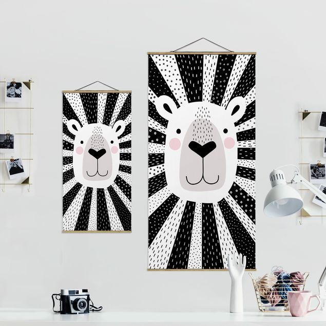 Quadro su tessuto con stecche per poster - Zoo con Patterns - Lion - Verticale 2:1