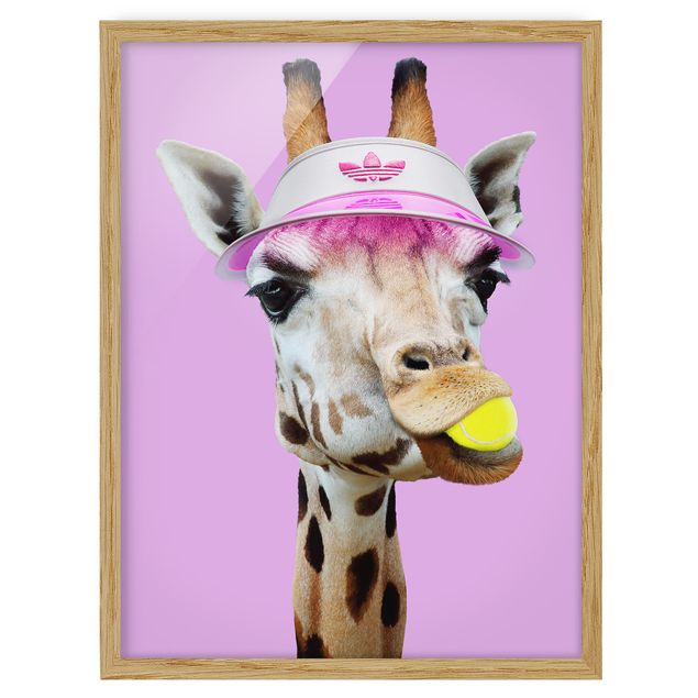 Poster con cornice - Giraffa nel tennis - Verticale 4:3