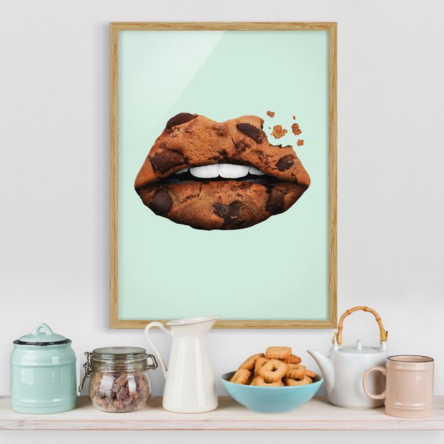 Poster con cornice - Labbra con biscotto - Verticale 4:3