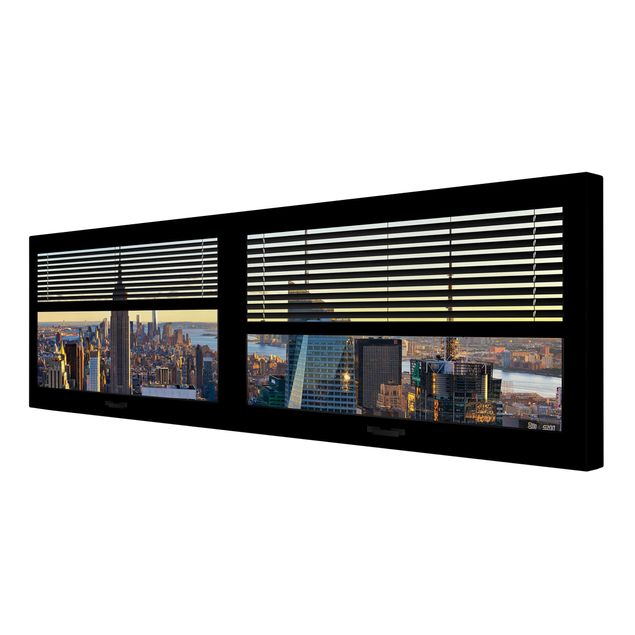 Stampa su tela Vista dalla finestra con tende - Manhattan di sera