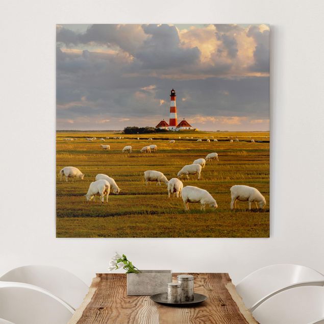 stampe animali Faro sul Mare del Nord con gregge di pecore