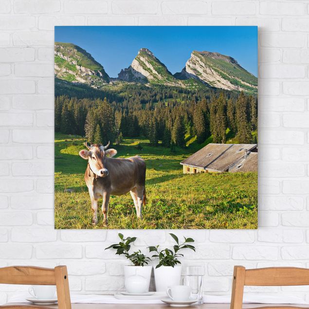 stampe animali Prato alpino svizzero con mucca