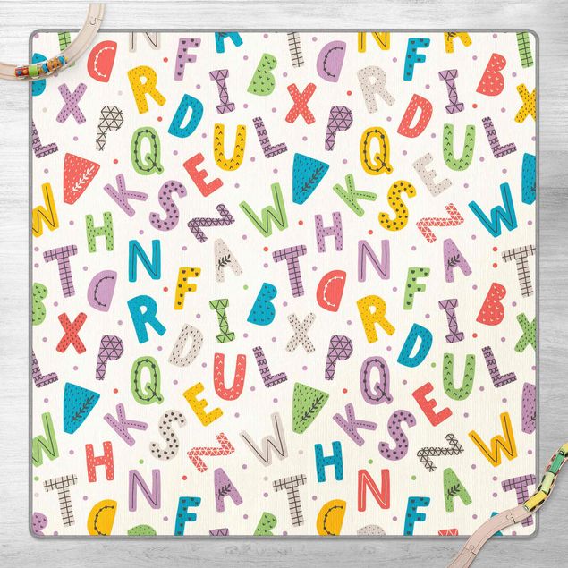 Tappeti moderni colorati Alfabeto con cuori e puntini colorati