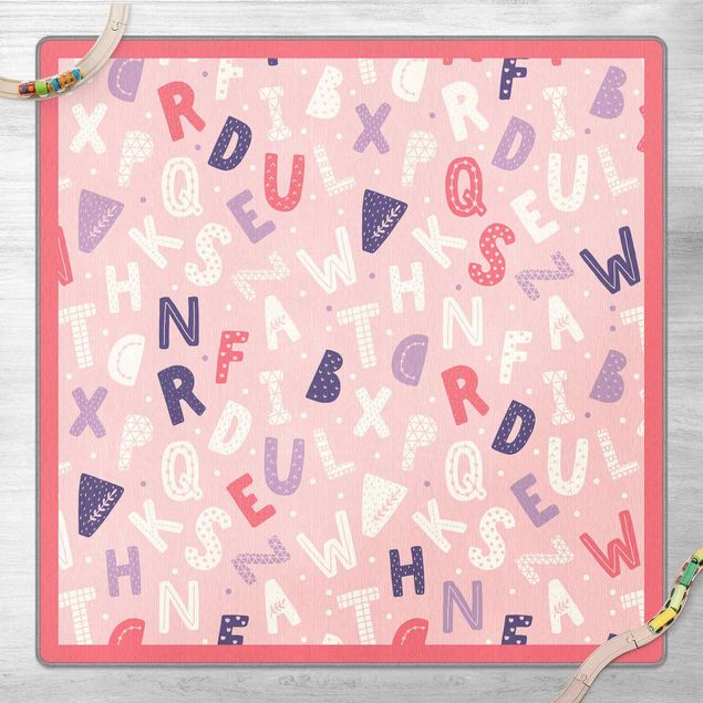 Tappeto rosa cameretta Alfabeto con cuori e puntini in rosa con cornice