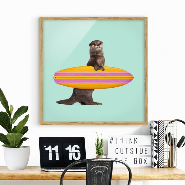 quadri con animali Lontra con tavola da surf