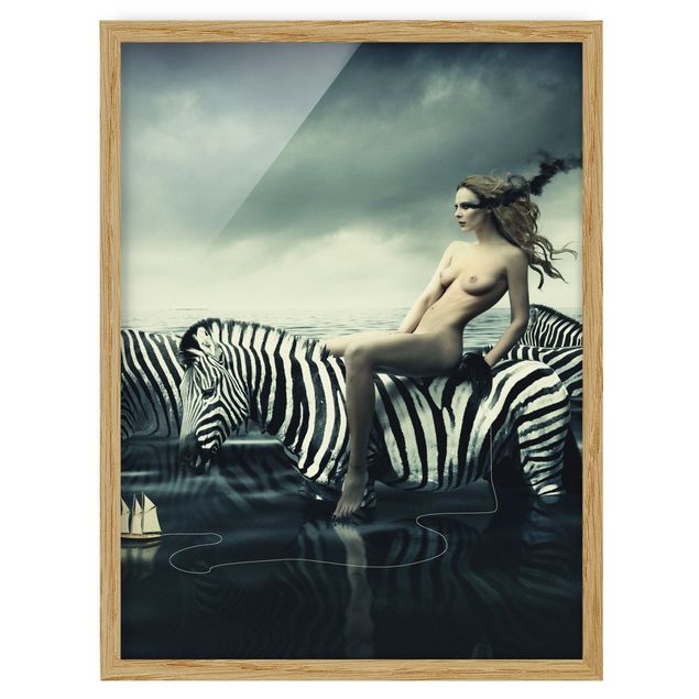 Poster con cornice - Woman Posing With Zebras - Verticale 4:3