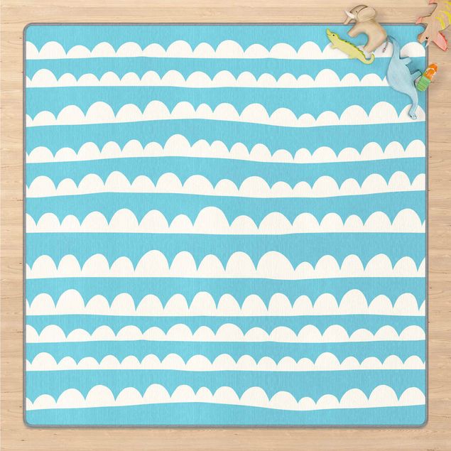 Tappeto bagno blu Fasce di nuvole bianche disegnate nel cielo blu