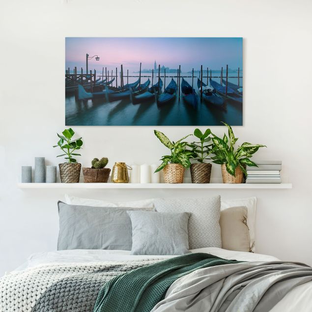 Quadri moderni per soggiorno Gondola a Venezia al tramonto