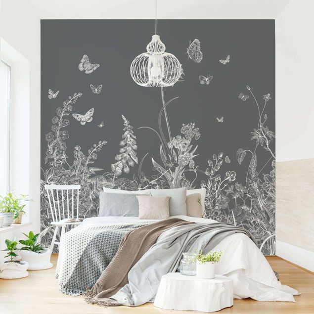 carta da parati grigia camera da letto Grandi fiori con farfalle in grigio