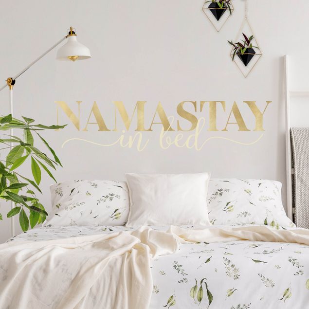 Adesivo murale - Namastay in bed oro