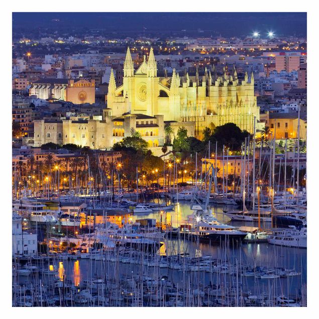 Carta da parati - Palma de Mallorca City skyline and harbor