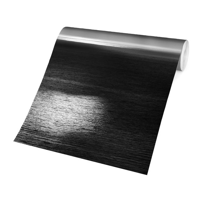 Carta da parati - Raggi di sole sul mare in bianco e nero