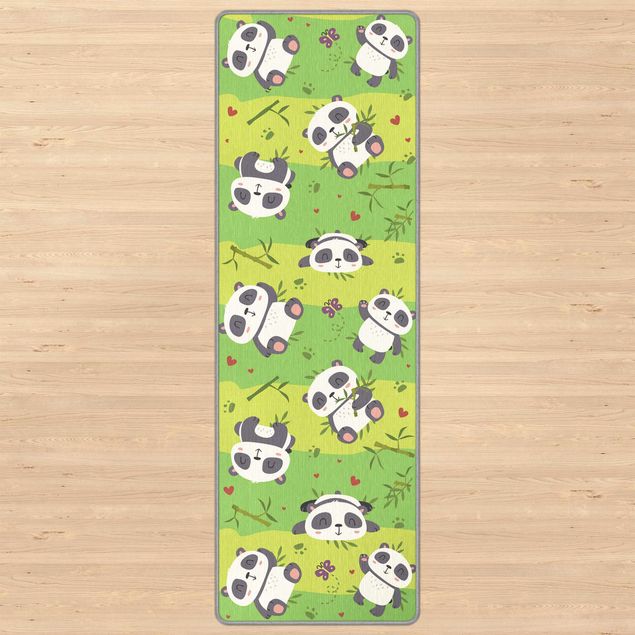 Tappeto verde Teneri panda su prato verde
