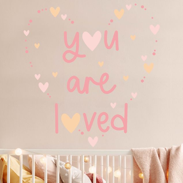 Adesivo murale - You are loved con cuore rosa