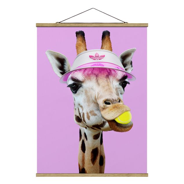 Foto su tessuto da parete con bastone - Giraffa nel tennis - Verticale 4:3
