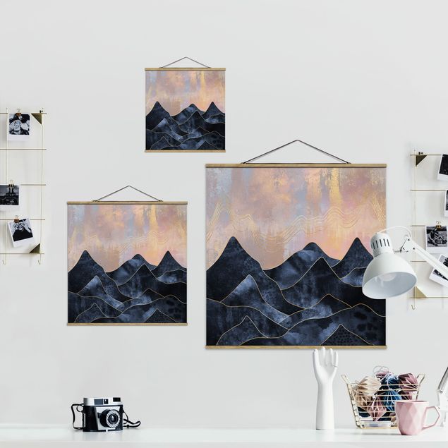 Quadro su tessuto con stecche per poster - Elisabeth Fredriksson - Golden Dawn sopra le montagne - Quadrato 1:1