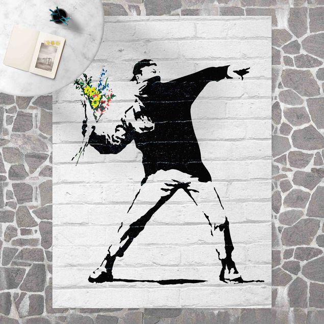 Tappeti bianco e nero Lancio di fiori - Brandalised ft. Graffiti by Banksy