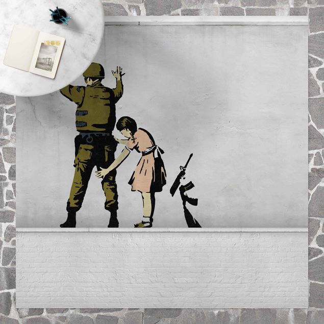 Tappeti multicolor Soldato e ragazza - Brandalised ft. Graffiti by Banksy