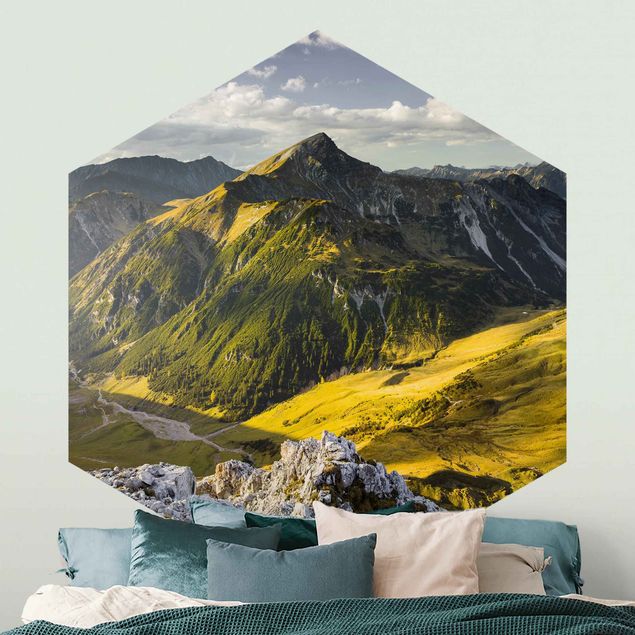 Carta da parati esagonale adesiva con disegni - Montagne e valle delle Alpi della Lechtal in Tirolo